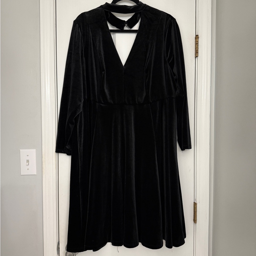 Elegant Black Velvet Dress